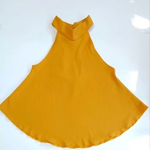 SHEIN Solid Flowy Halter Top